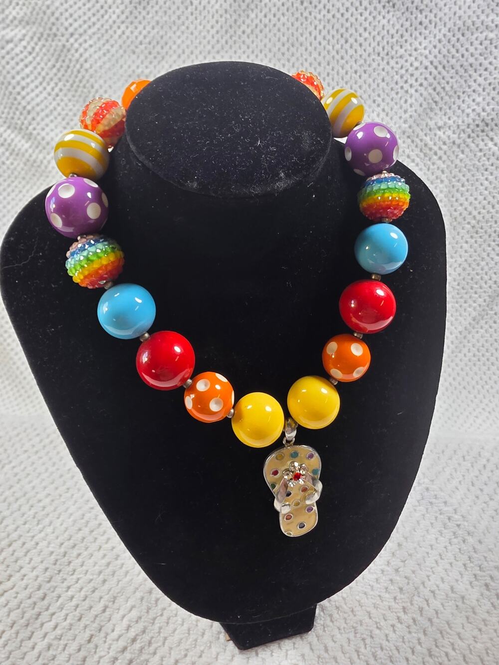 Girls Chunky Bubblegum Necklace 16" / Rainbow Colors